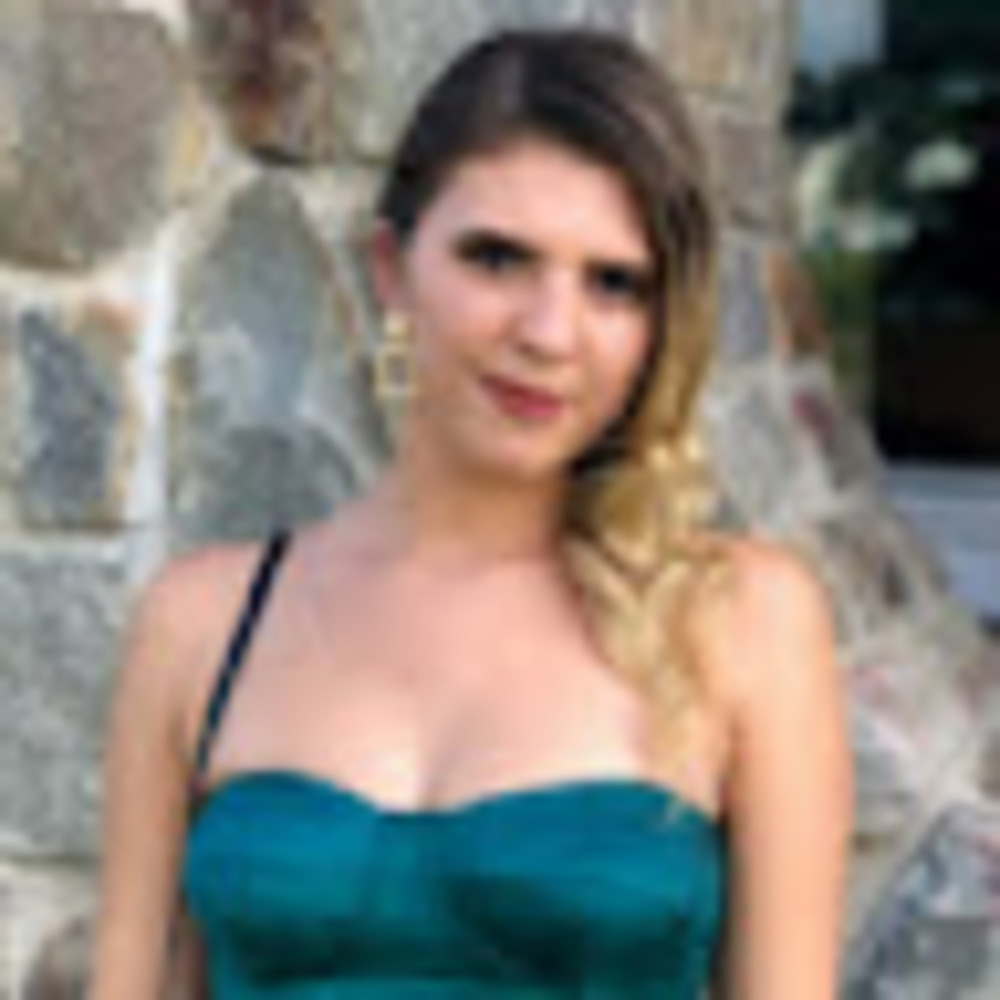 Meet your Posher, Magdalena